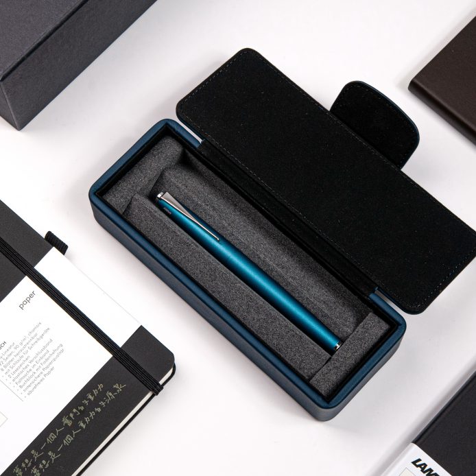 LAMY STUDIO系列 獨家限量 鋼筆 / 鋼珠筆 / 原子筆 皮革筆盒 - 多彩 (特別版-湛藍皮革筆盒)